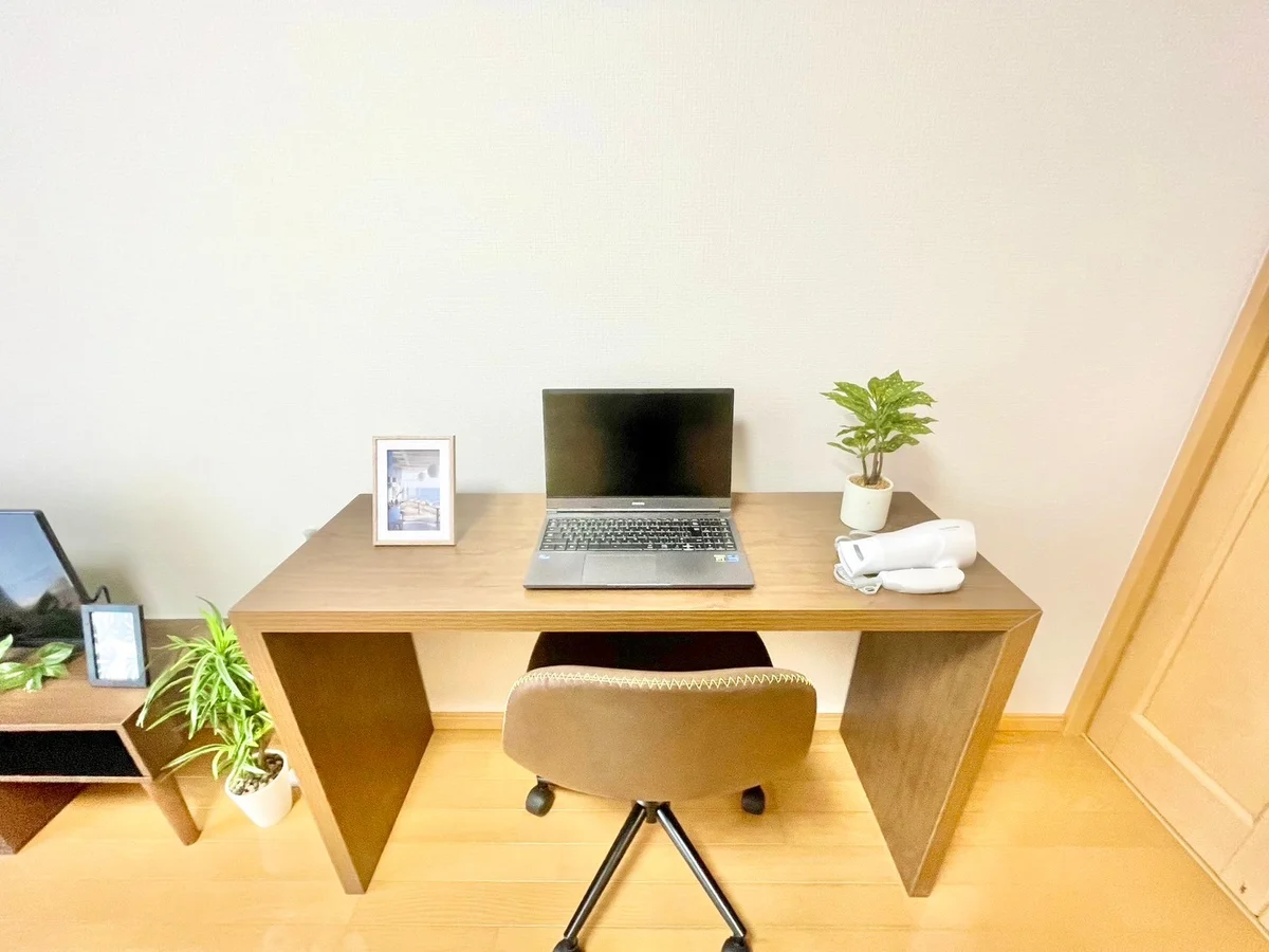 ※撮影用の観葉植物・食器調理器具・雑貨類等はございません。※図面・写真は現況優先。