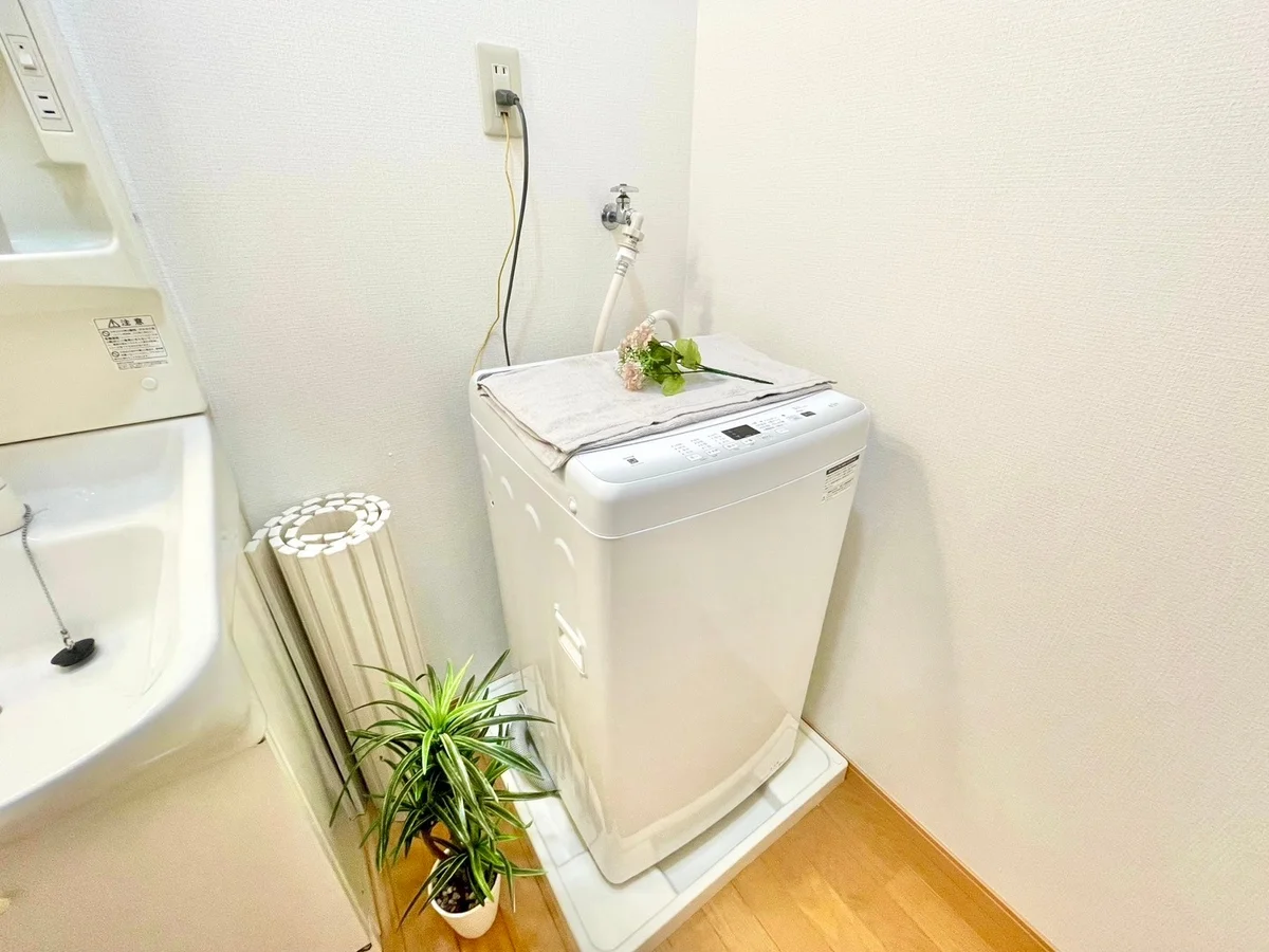 ※撮影用の観葉植物・食器調理器具・雑貨類等はございません。※図面・写真は現況優先。