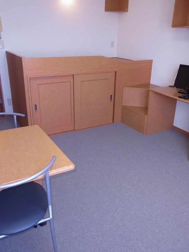 現況優先　１階フローリング・２階絨毯