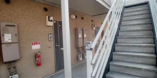 共用部分は清掃業者が清掃しています。