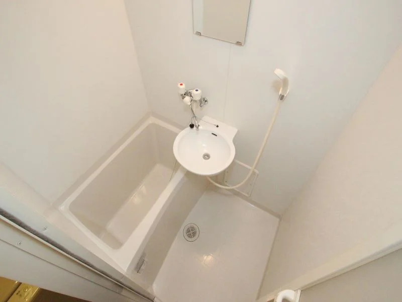 設備・仕様は号室により異なる為、現況を優先致します。