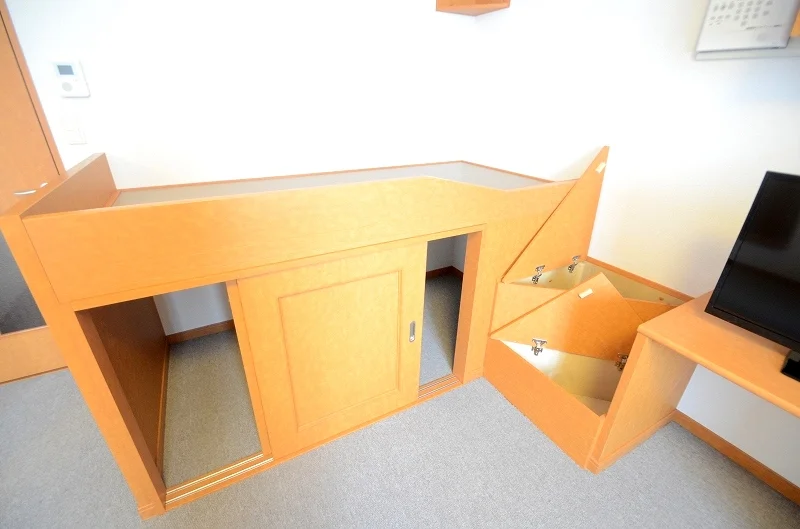 ベッド下収納でお部屋がスッキリ片付きます。