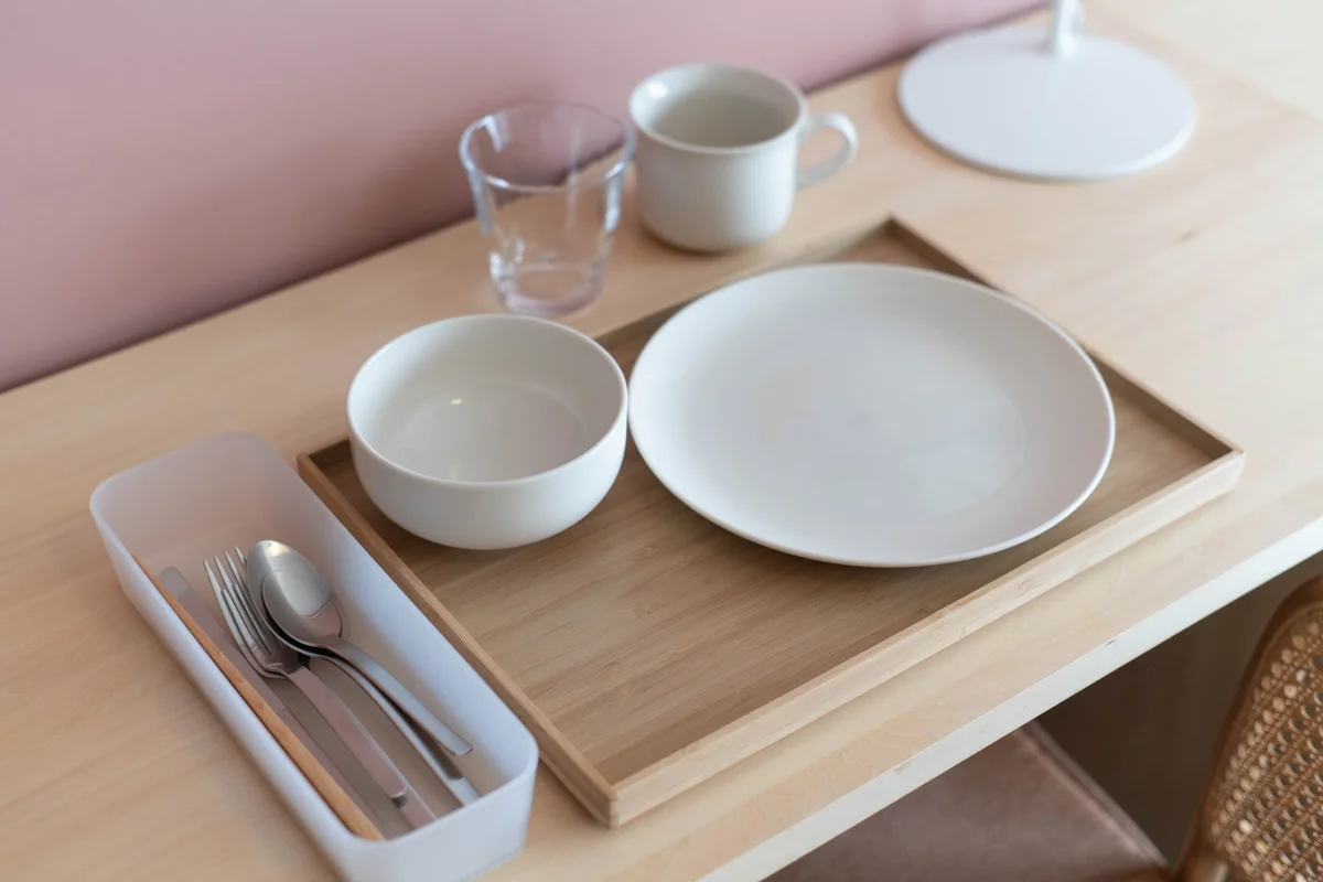 無印良品で揃えた食器類もご用意しています。
