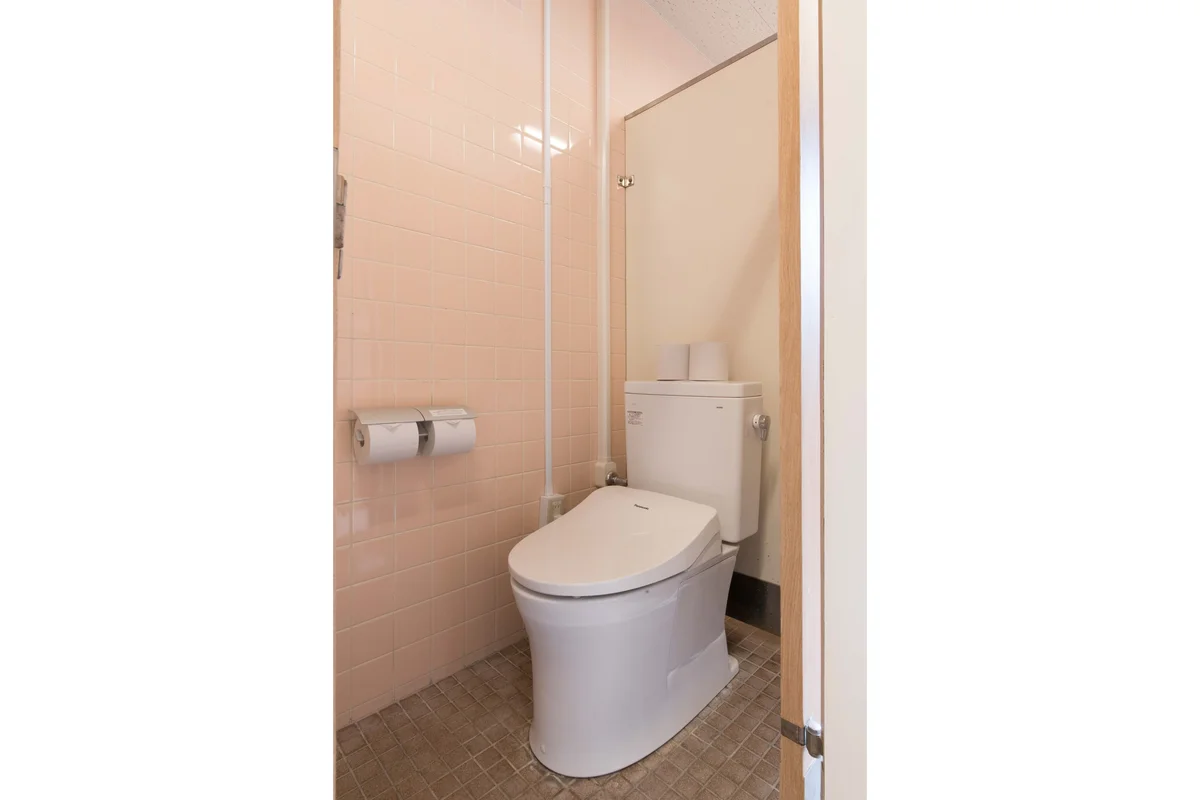 トイレも新しいものに交換しています。