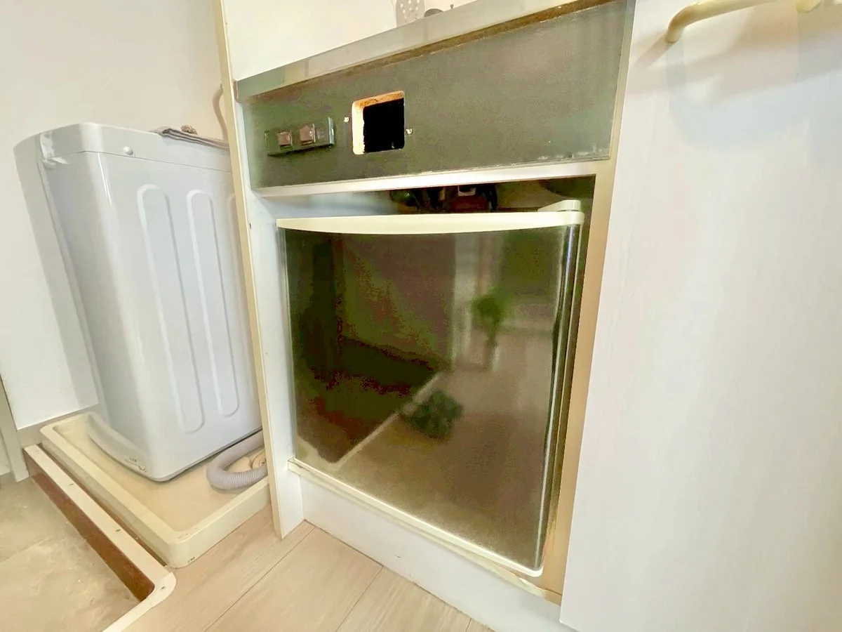 ※撮影用の観葉植物・食器調理器具・雑貨類等はございません。※図面・写真は現況優先。