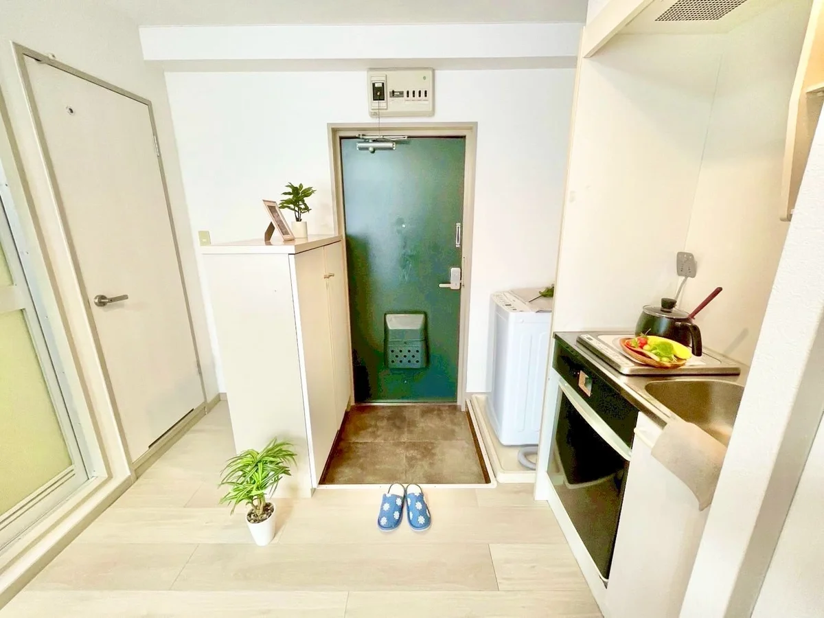 ※撮影用の観葉植物・食器調理器具・雑貨類等はございません。※図面・写真は現況優先。