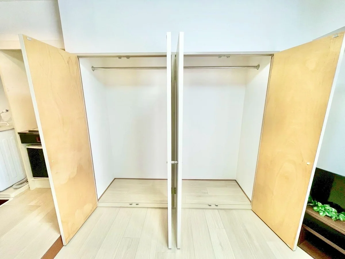 ※撮影用の観葉植物・食器調理器具・雑貨類等はございません。※図面・写真は現況優先。