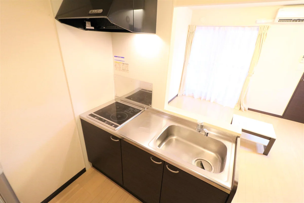 カウンターキッチン2口コンロ（手前のみⅠＨ専用）