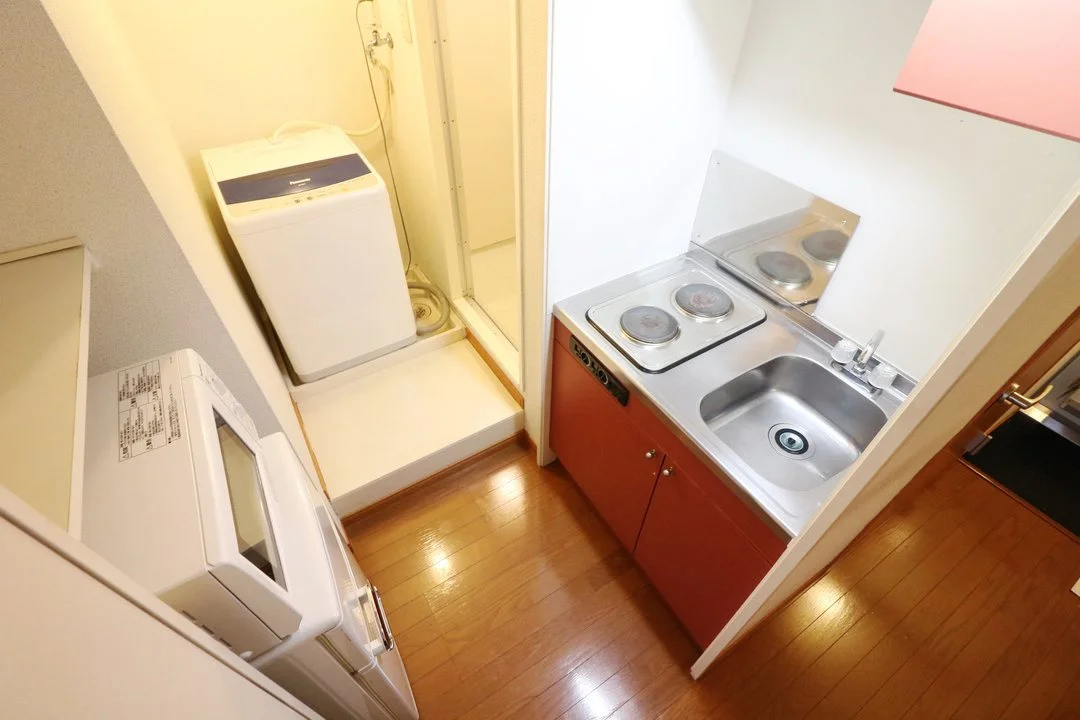 大型家具家電付きにより初めての一人暮らしの方も安心！