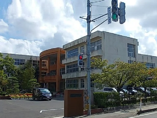 秋田市立飯島南小学校まで350m