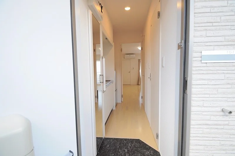 同シリーズの類似となります。現況を優先致します。