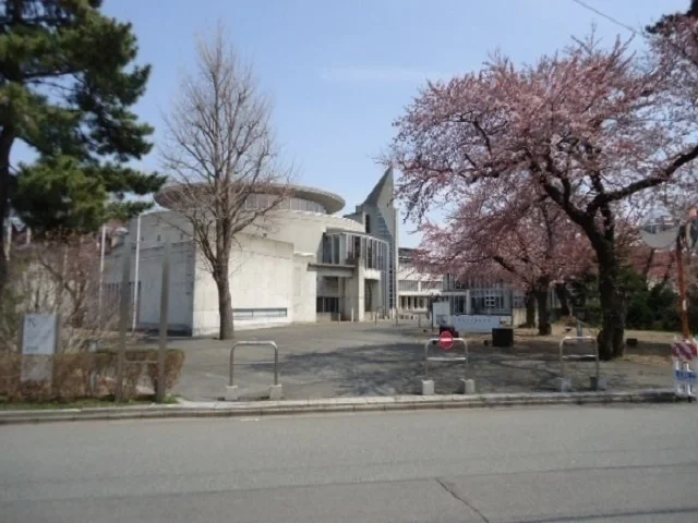 秋田公立美術大学まで1900m