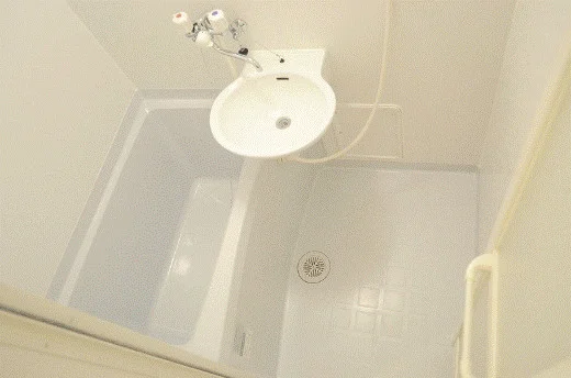 備品や設備仕様は号室等により異なります現地をご確認下さい。