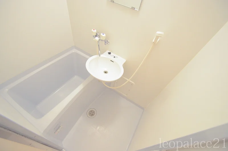 バス・トイレ別