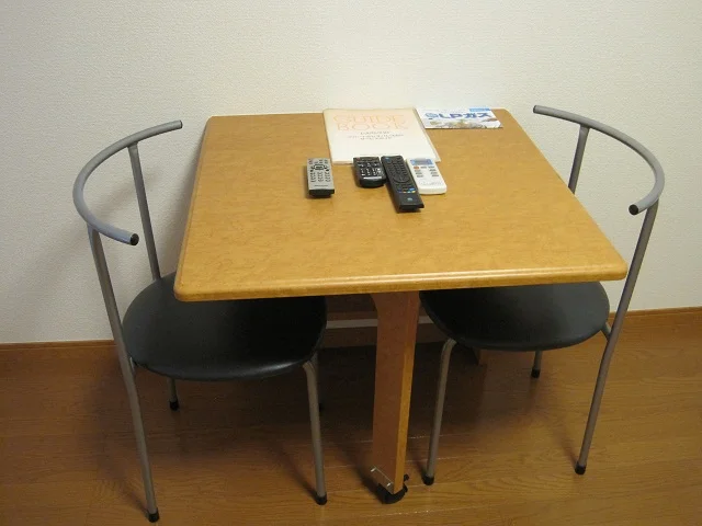 折り畳み机、椅子