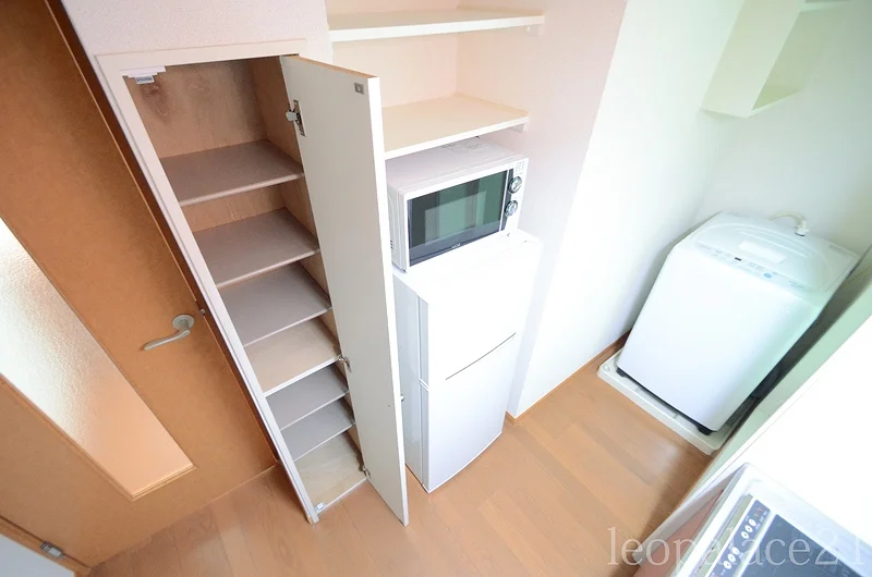 冷蔵庫・電子レンジ・洗濯機