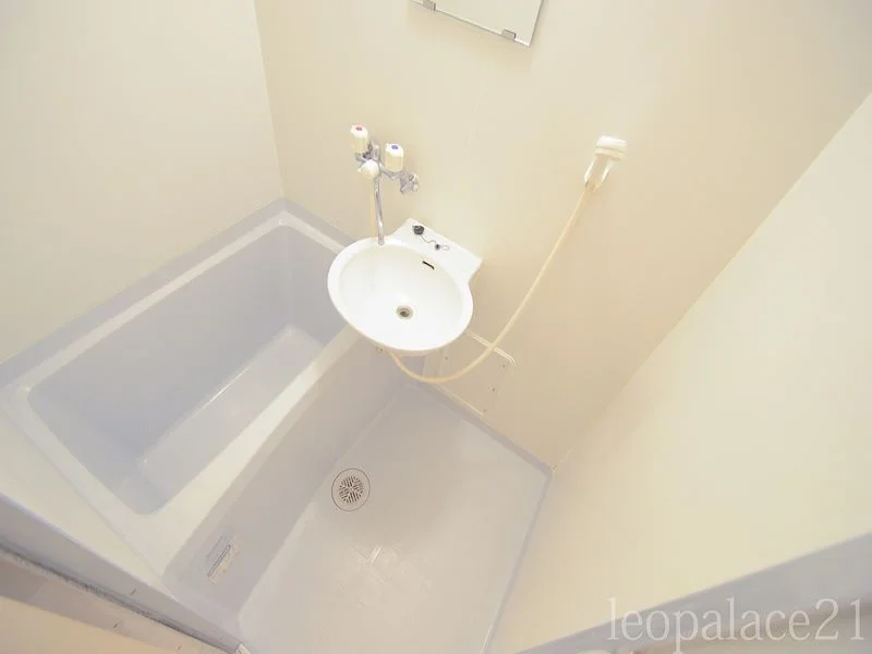 設備・仕様は号室により異なる為、現況を優先致します。