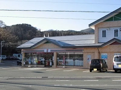 セブンイレブンまで210m