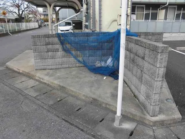 ゴミ置き場