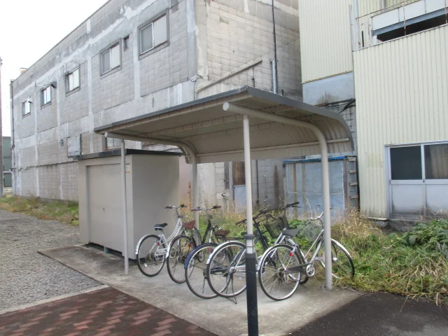 屋根付き駐輪場
