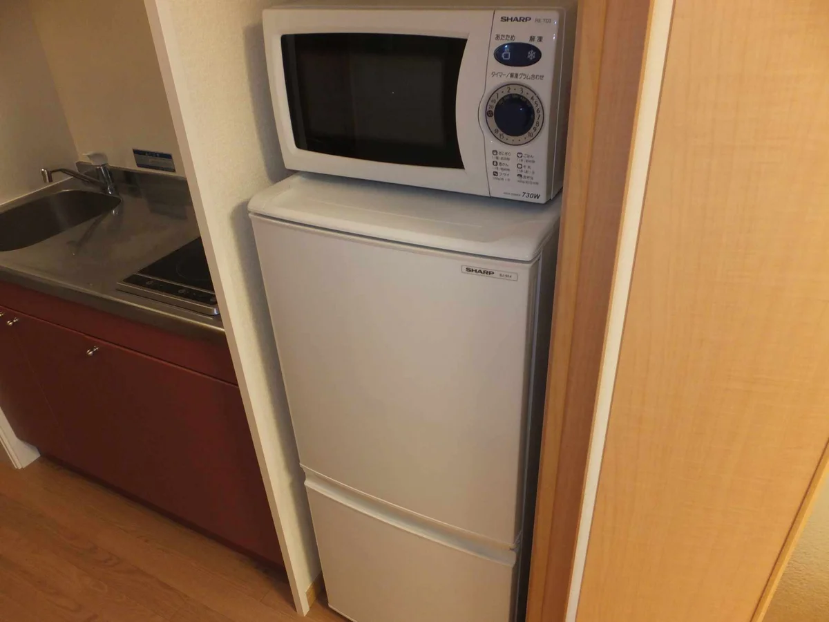 電子レンジ／冷蔵庫（家電は部屋によりメーカー等異なります）