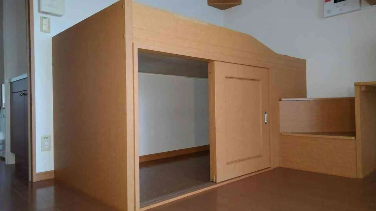 ベット下収納付き