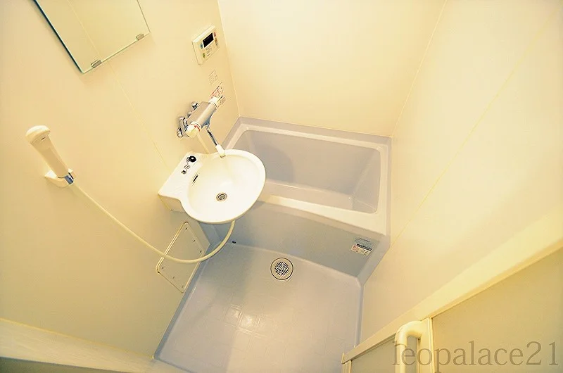 設備・仕様は号室により異なる為、現況を優先致します。