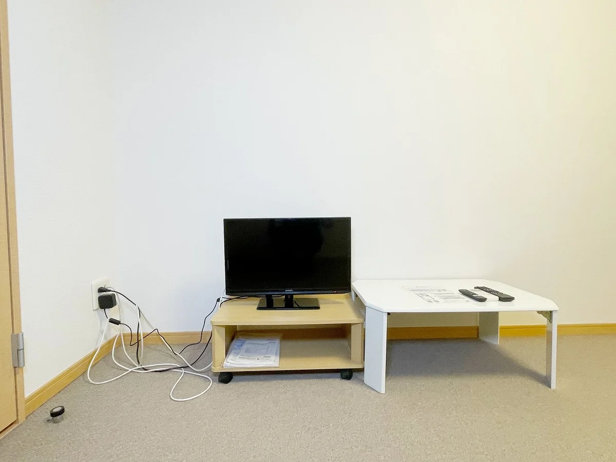 テレビ、ローテーブル