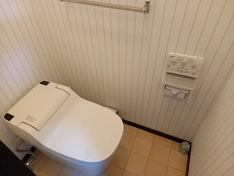 トイレ（ウォシュレット付き）