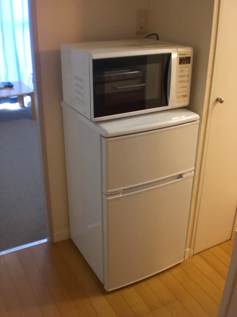 家電付き。電子レンジ、冷蔵庫