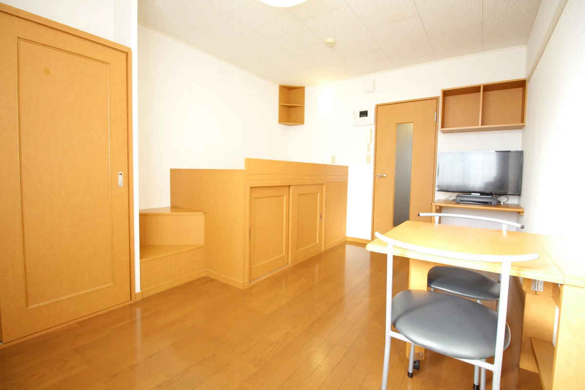 ベッドの下は大型収納スペース☆（1F：フローリング仕様）