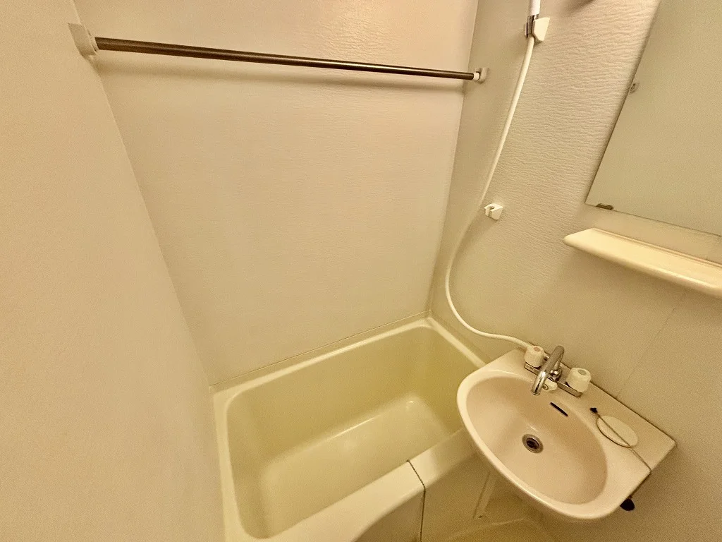 設備・仕様は号室により異なる為、現況を優先いたします。