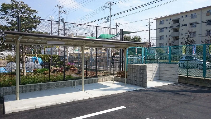 屋根付駐輪場