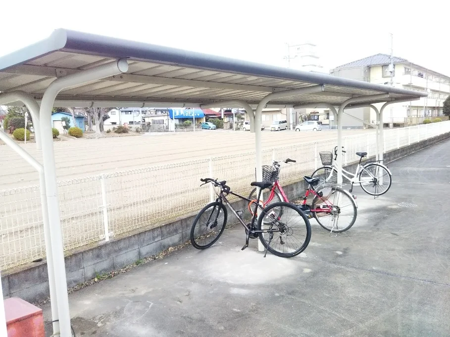 無料駐輪場完備です。