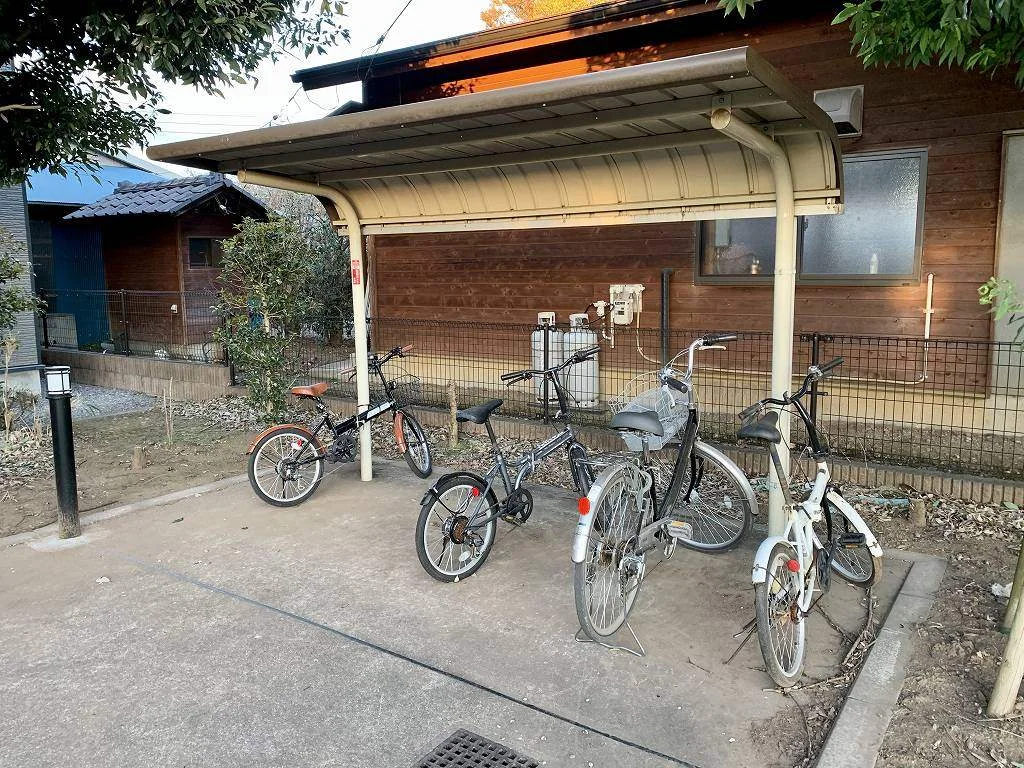 駐輪場完備。
