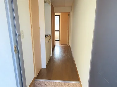 玄関からのアングルです