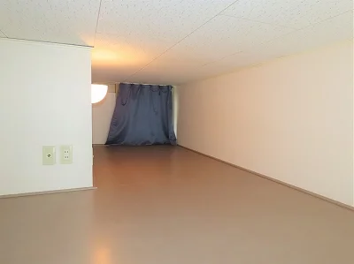 ロフトにはカーテンや電気、コンセントもあります