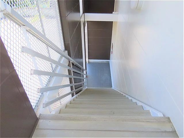 階段上からのアングルです