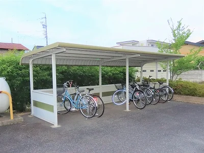 屋根付き駐輪場あり