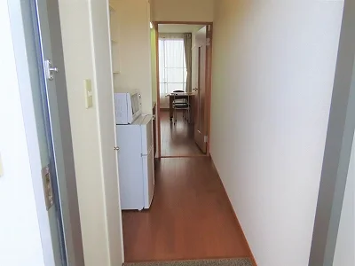 玄関からのアングルです