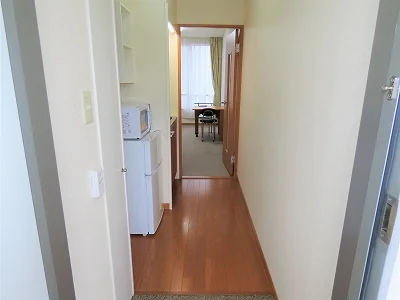 玄関からのアングルです