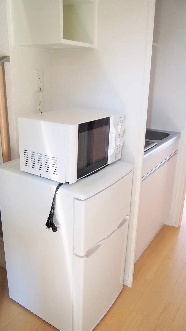 電子レンジ、冷蔵庫完備