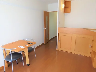ハイベッドタイプのお部屋です