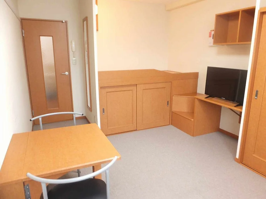 ハイベッドタイプのお部屋です