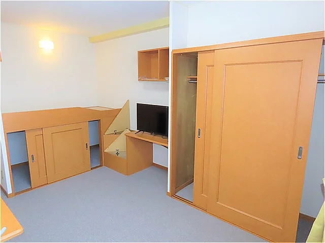 クローゼット、ベッド下収納あり