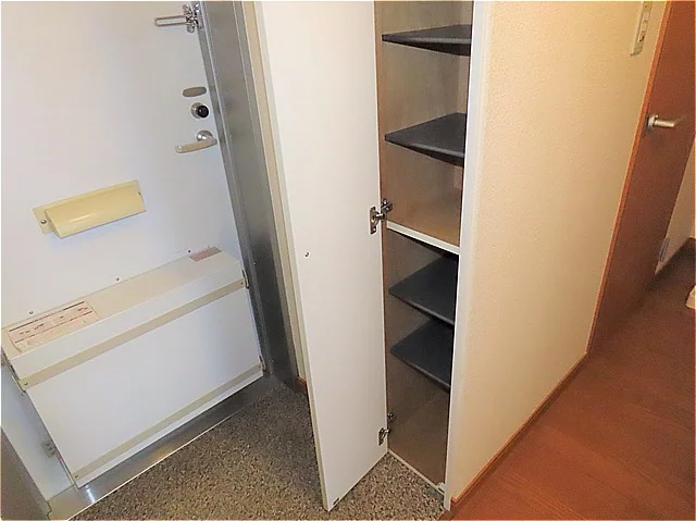 シューズボックスあり