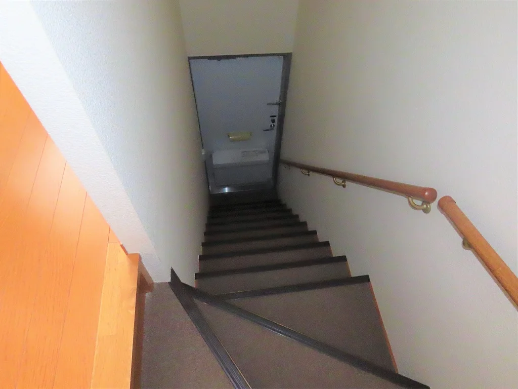 1階に玄関がある内階段のお部屋です