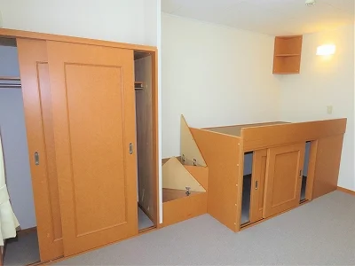 クローゼット、ベッド下収納あり