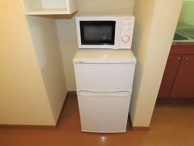 電子レンジ、冷蔵庫完備