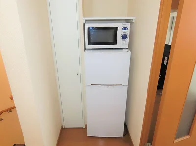 電子レンジ、冷蔵庫完備